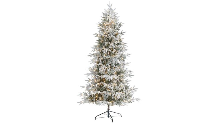 7.5’ Flocked Manchester Spruce Artificial Christmas Tree with 450 Lights and 949 Bendable Branches | Rental