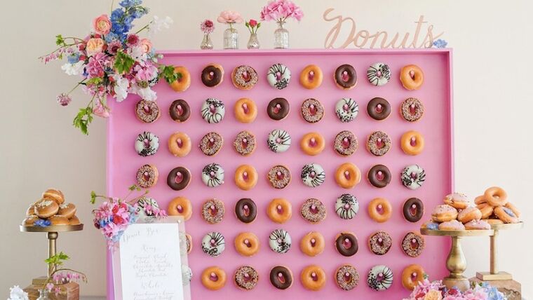 4′ x 4′ Pink Wood Donut Wall | Rental