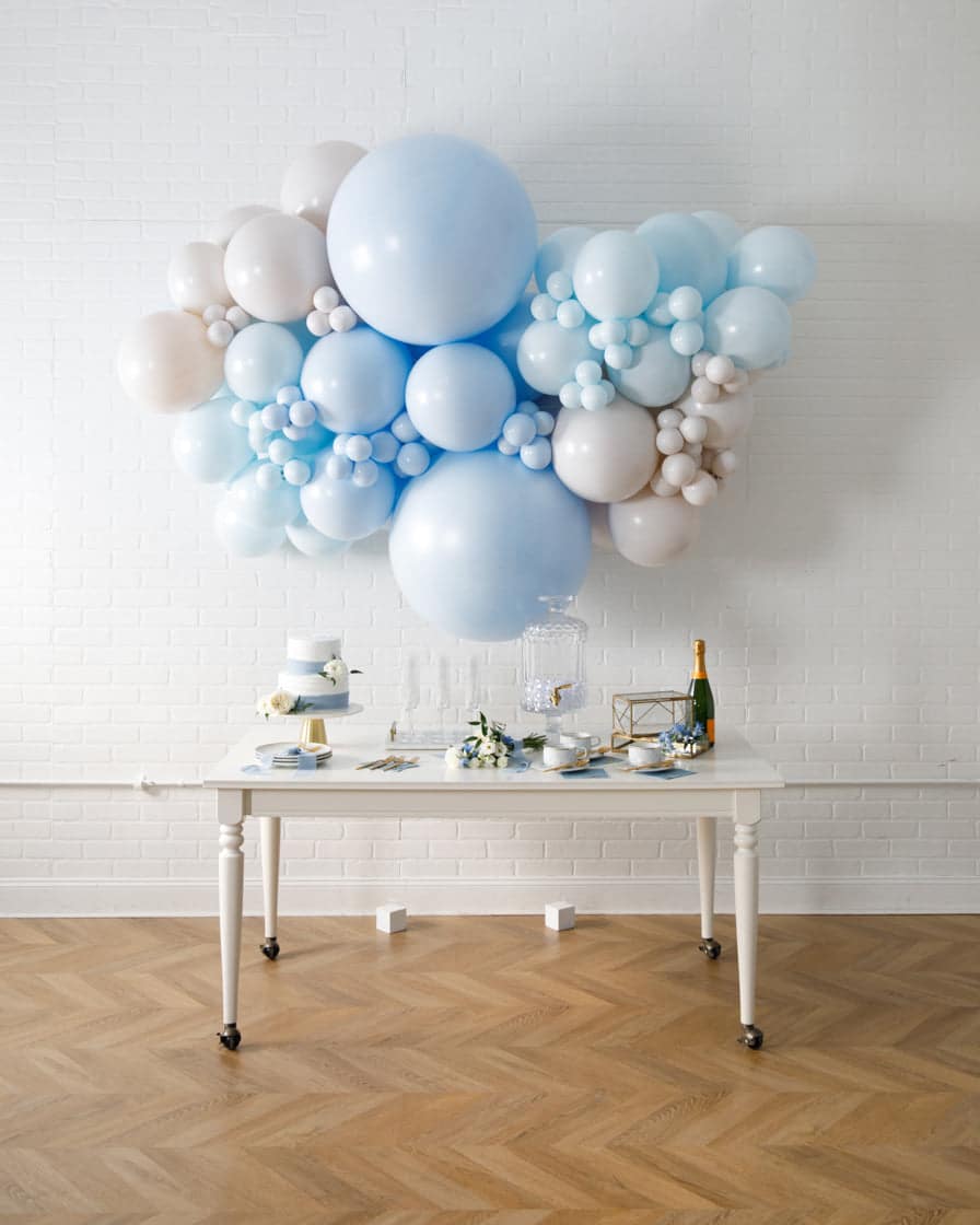 Château – Balloon Backdrop Floating Piece | Purchase