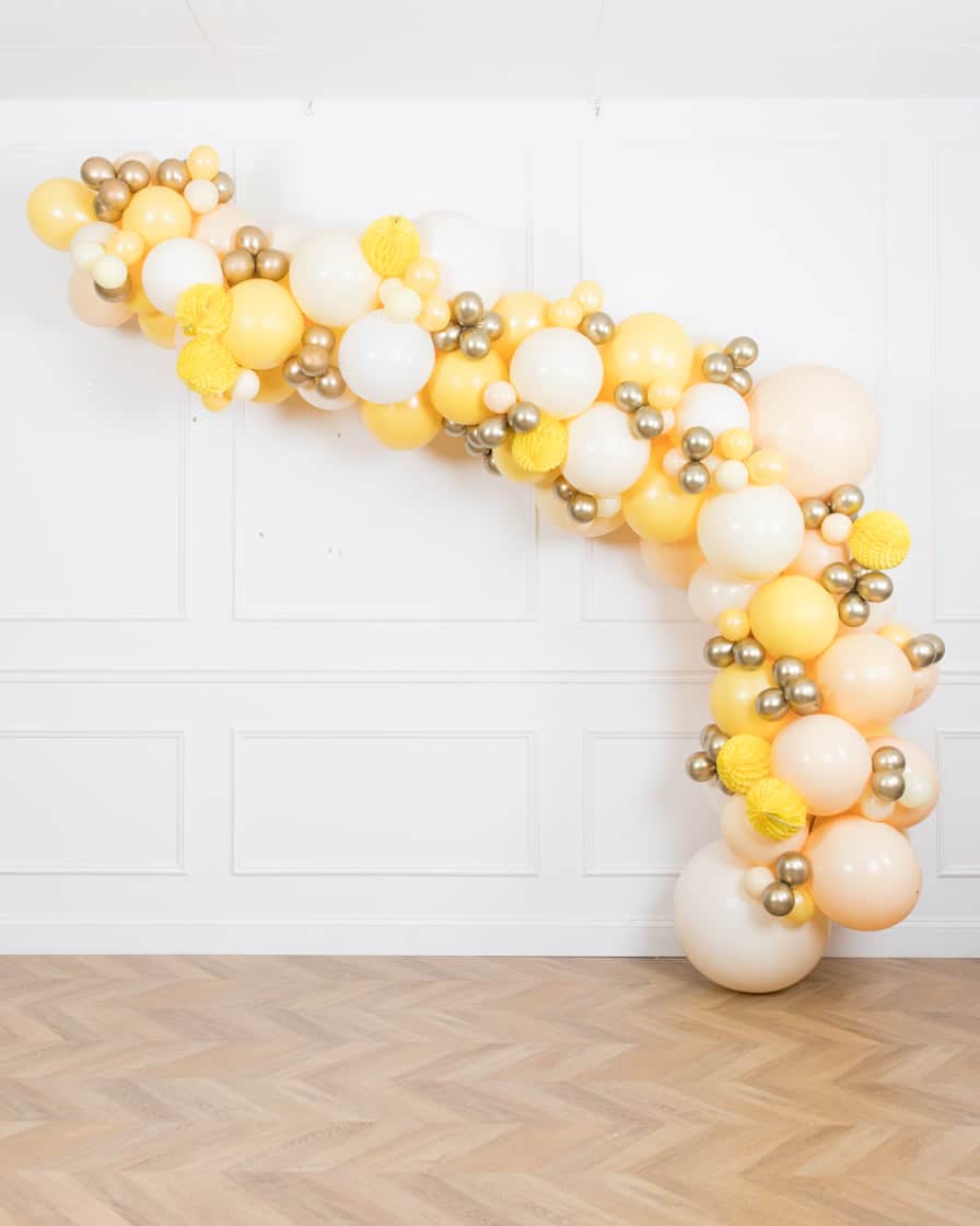 Bee Theme  – Balloon Garland Install Piece with Accent – 12ft | Purchase