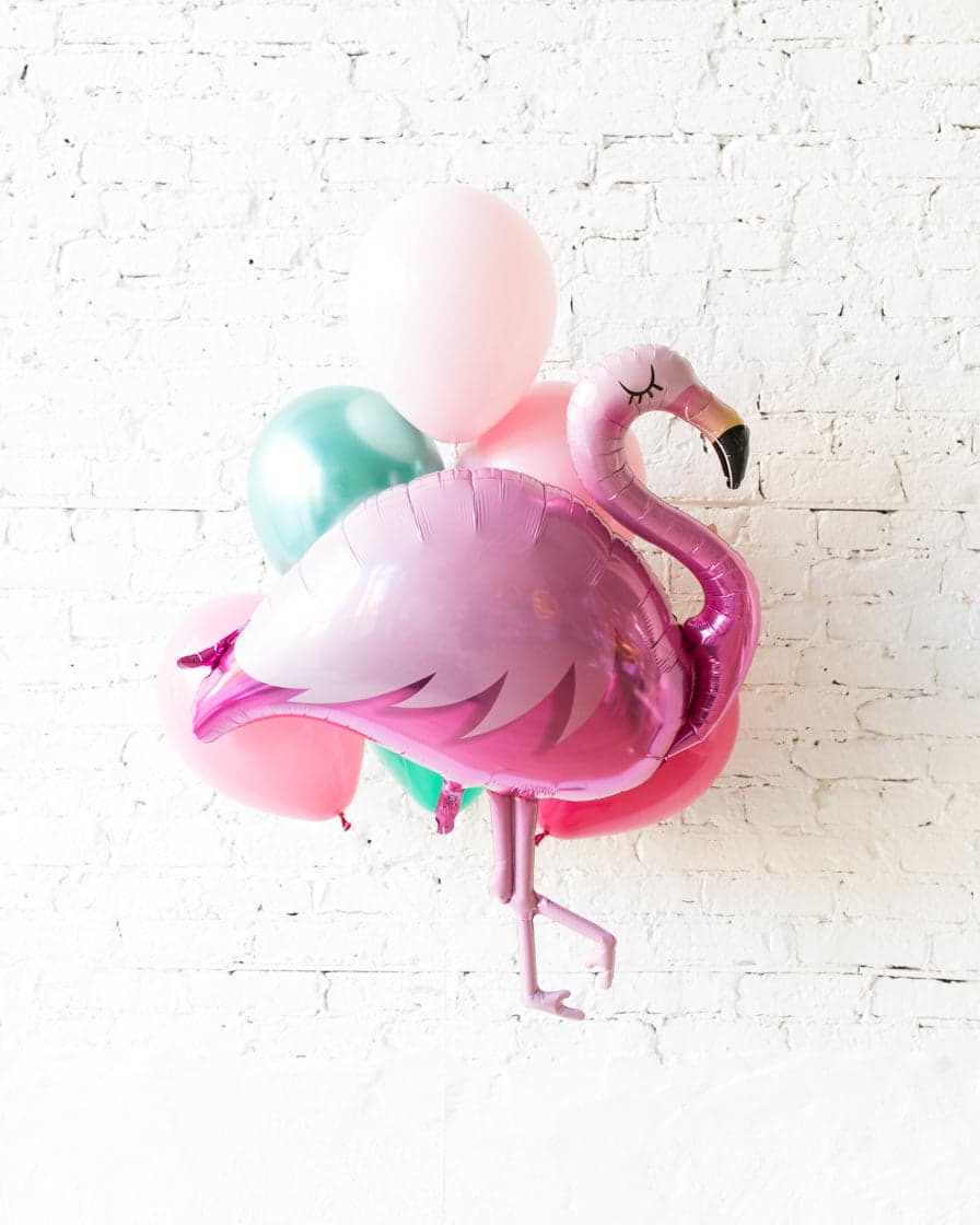 Flamingo Fling – Flamingo Foil and 11in Balloons – bouquet of 7 | Rental Flamingo Fling – Flamingo Foil and 11in Balloons – bouquet of 7 | Rental