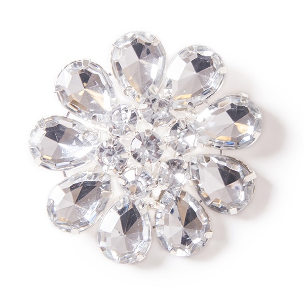 DecoStar™ Acrylic Diamond Flower Brooch in Silver | Rental