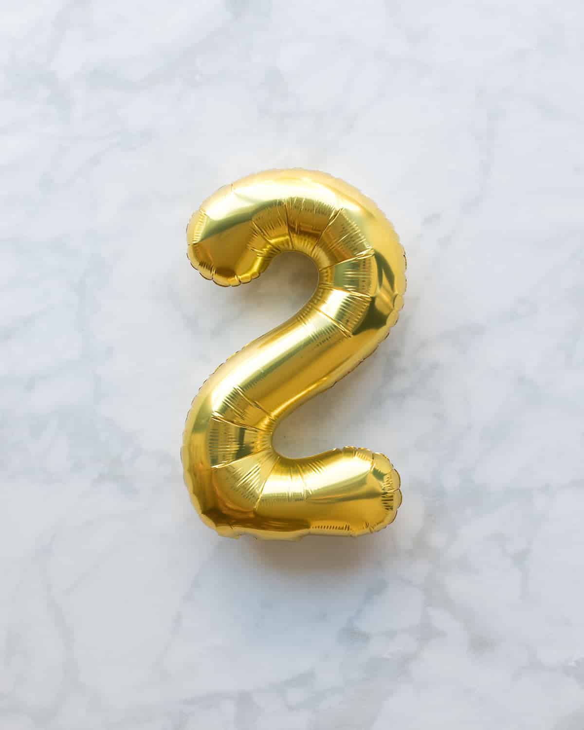 16in Customizable Foil Numbers | Rental