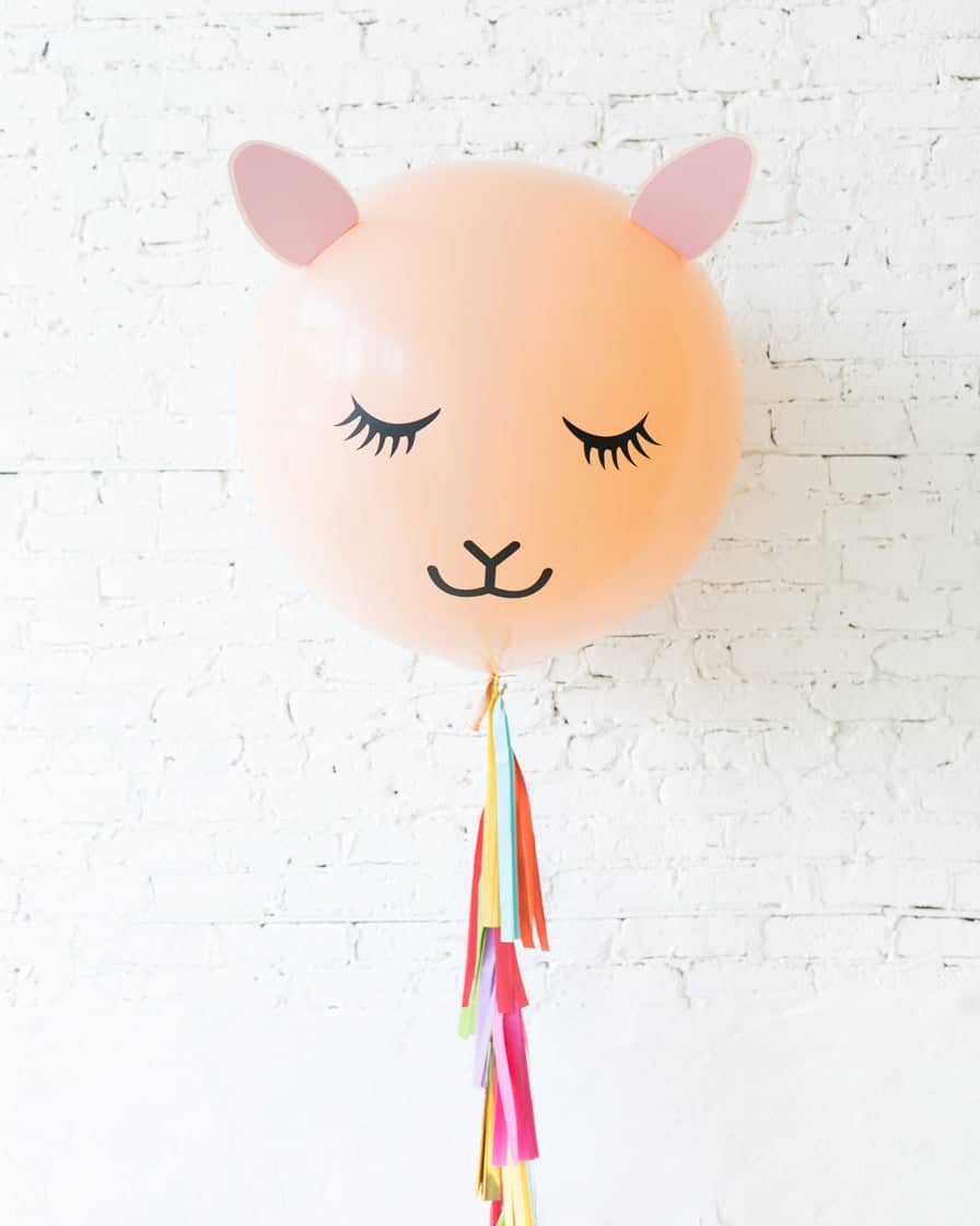 GIFT-Llama Specialty Giant Balloon with Tassel | Purchase