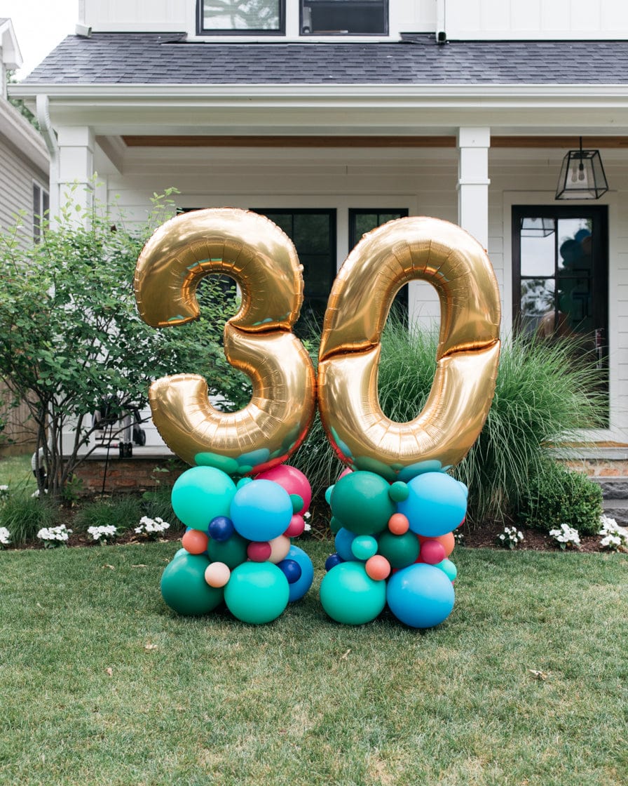OUTDOOR – Number Balloon Pedestal – set of 2 | Rental